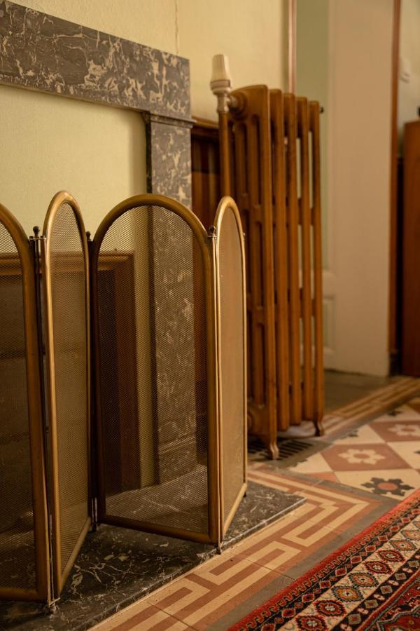 L'Escapade Place Voltaire Vermenton Екстериор снимка