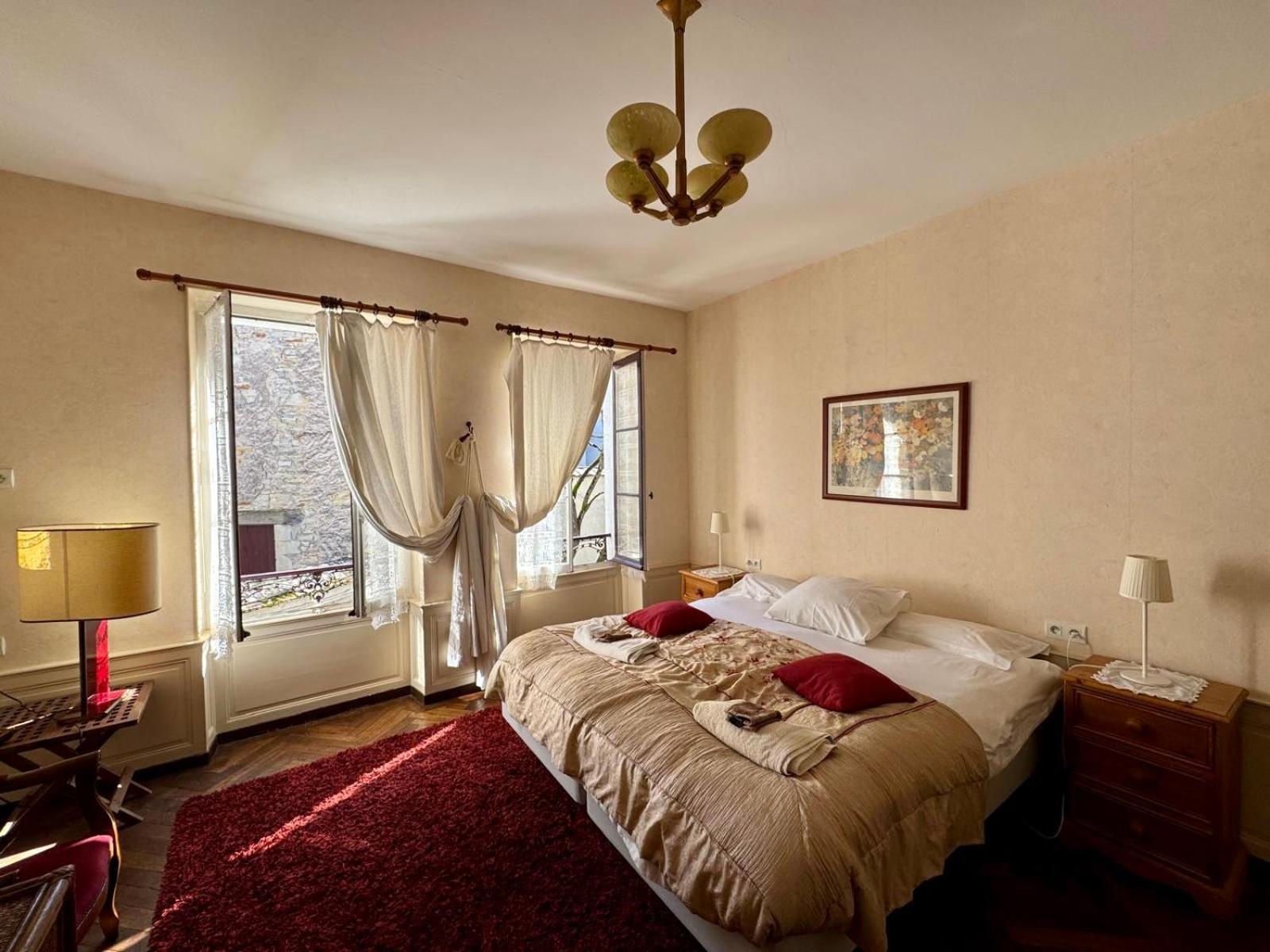 L'Escapade Place Voltaire Vermenton Стая снимка