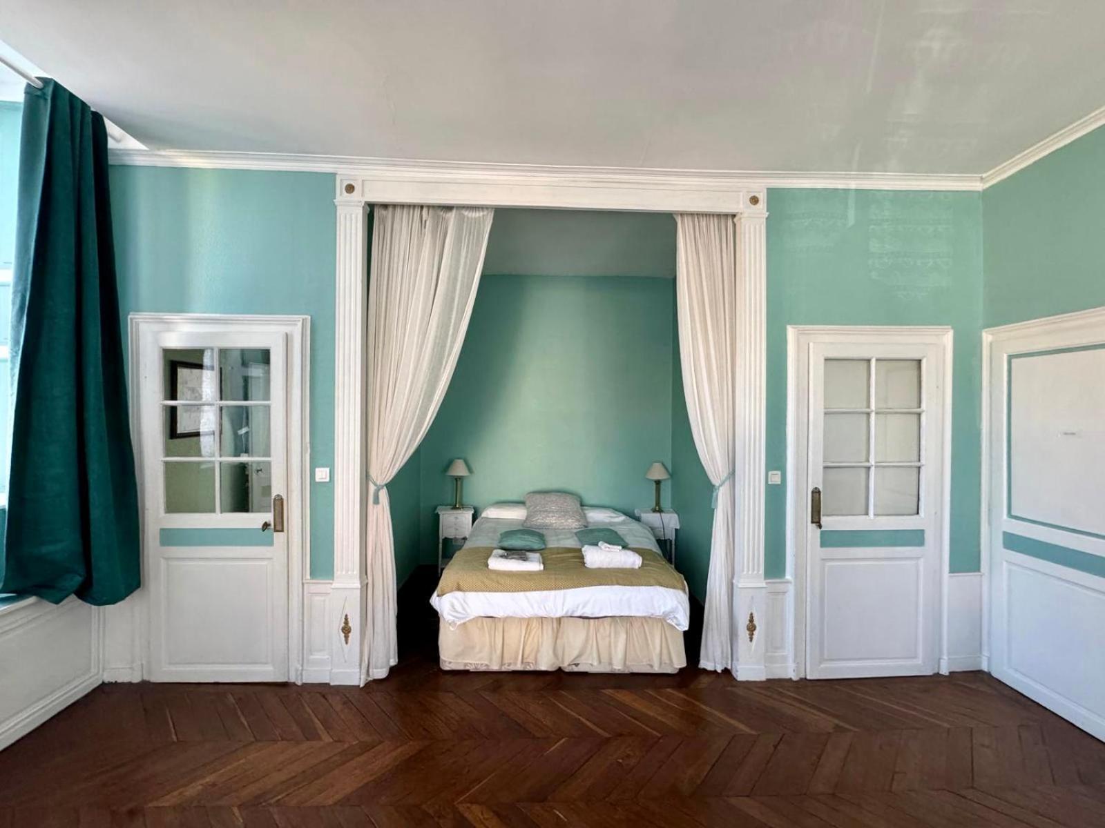 L'Escapade Place Voltaire Vermenton Стая снимка